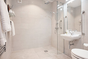 Bathroom: Damson