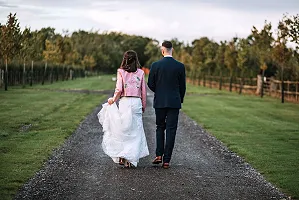 A walk up the drive